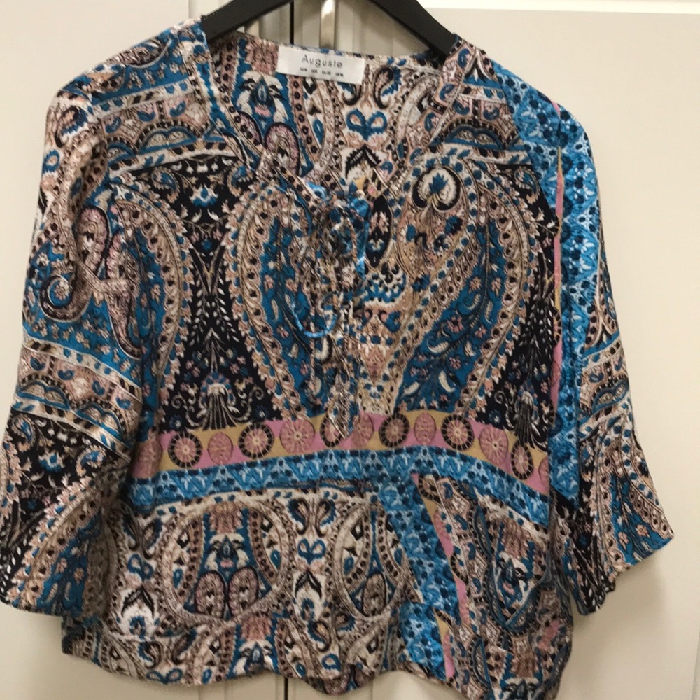 $165 Auguste Gypset PRINTED boho blouse/top Size: Small